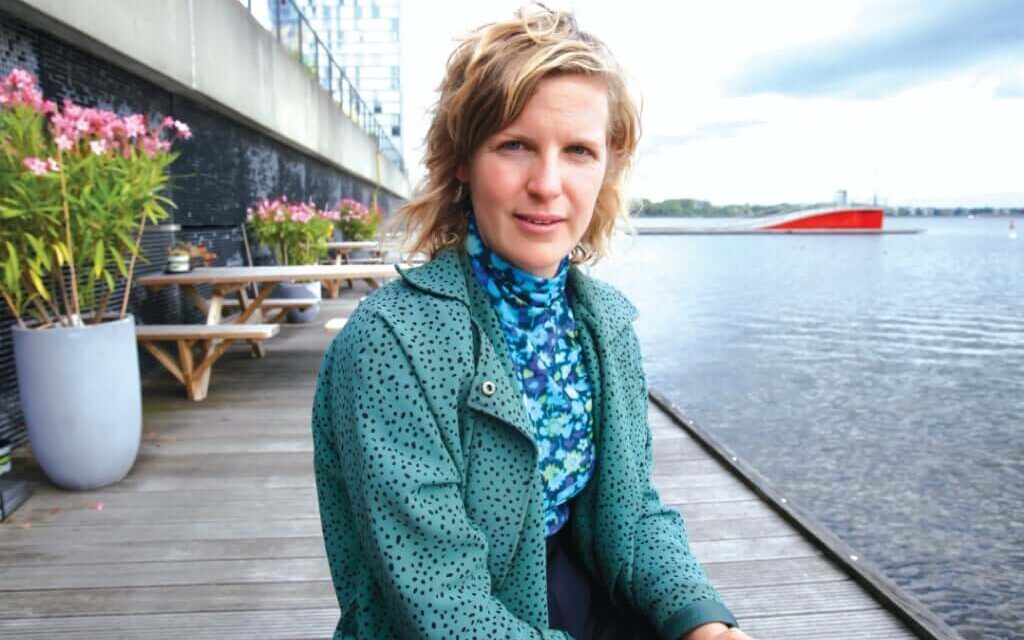 Writer-in-residence Niña Weijers verlaat Almere
